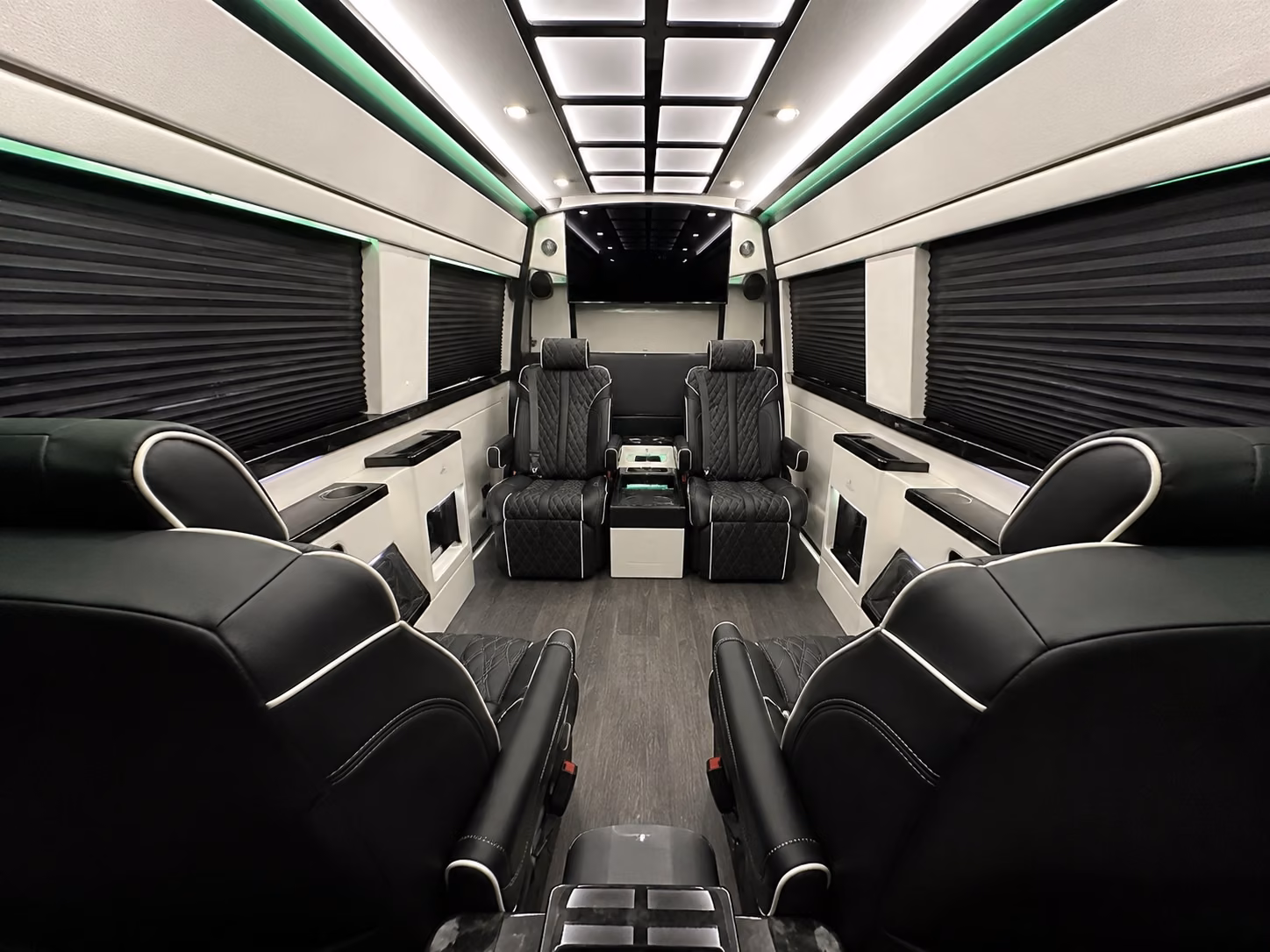 bus rentals for carlsbad museum and cultural field trips