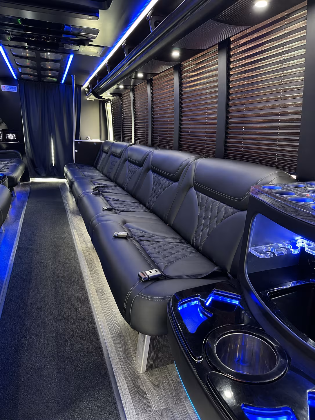 quinceanera and sweet 16 party buses serving carlsbad and north county san diego